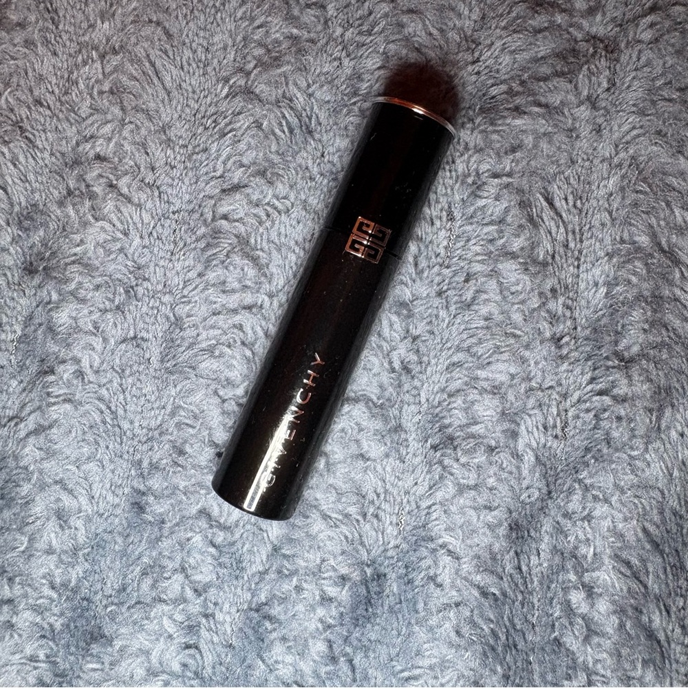 Givenchy mini mascara nwot